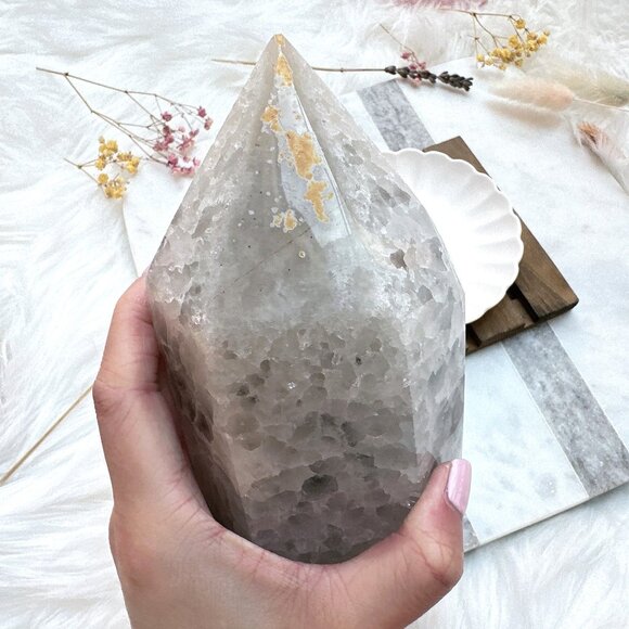 Gorgeous Large Agate Tower with Druzy - Picture 6 of 8